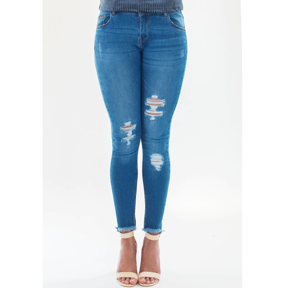 The Perfect Jeans - Picture 1 of 4